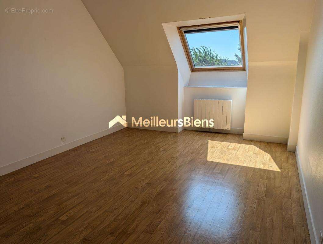 Maison Familiale centre ville de Guer 107 m² hab sur 635m² de terrain clos - Garage - photo 14