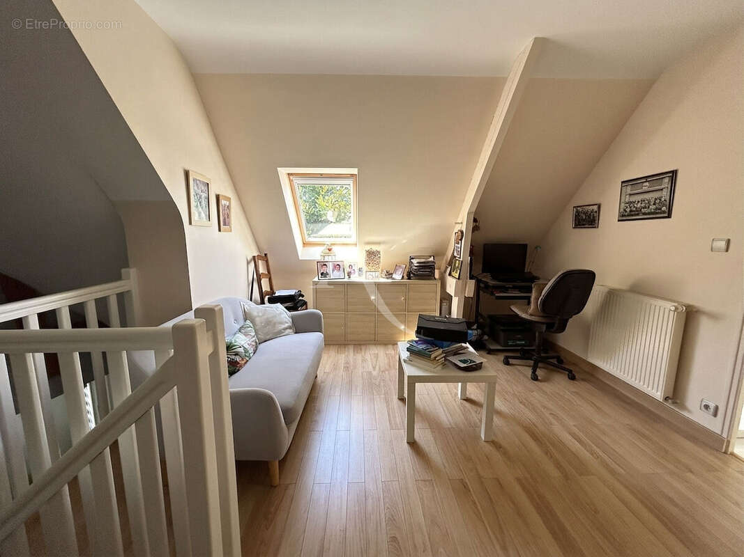 Maison familiale d'environ 179 m² en plein coeur de Saint-André-des-Eaux - photo 10