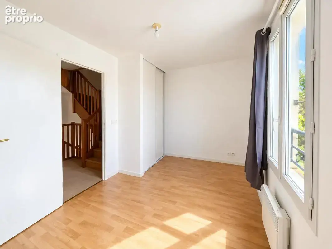 Appartement de 4 pièces de 74 m² situé à Chessy - photo 10