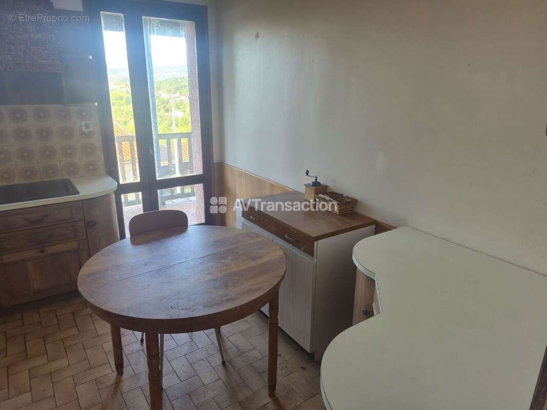 Maison à DECAZEVILLE