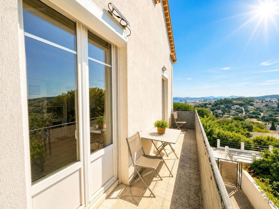 Maison 94 m² à La Seyne-Sur-Mer  - photo 9