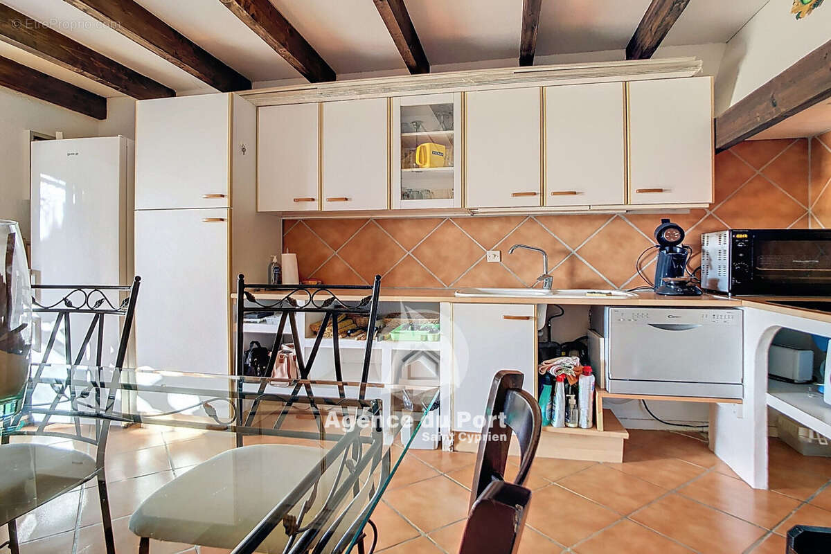 Maison à SAINT-CYPRIEN