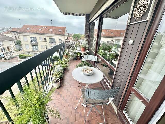 Appartement à MAISONS-ALFORT