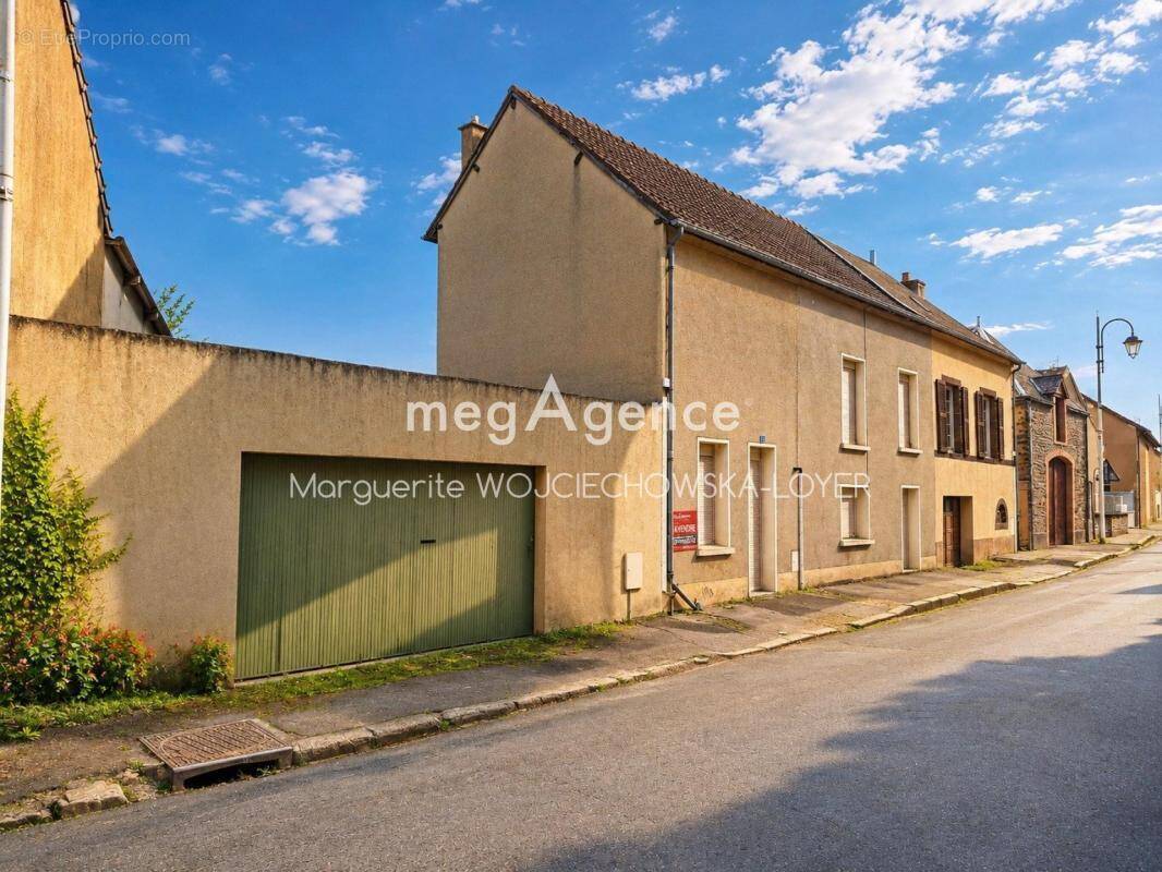 Maison à FRESNAY-SUR-SARTHE