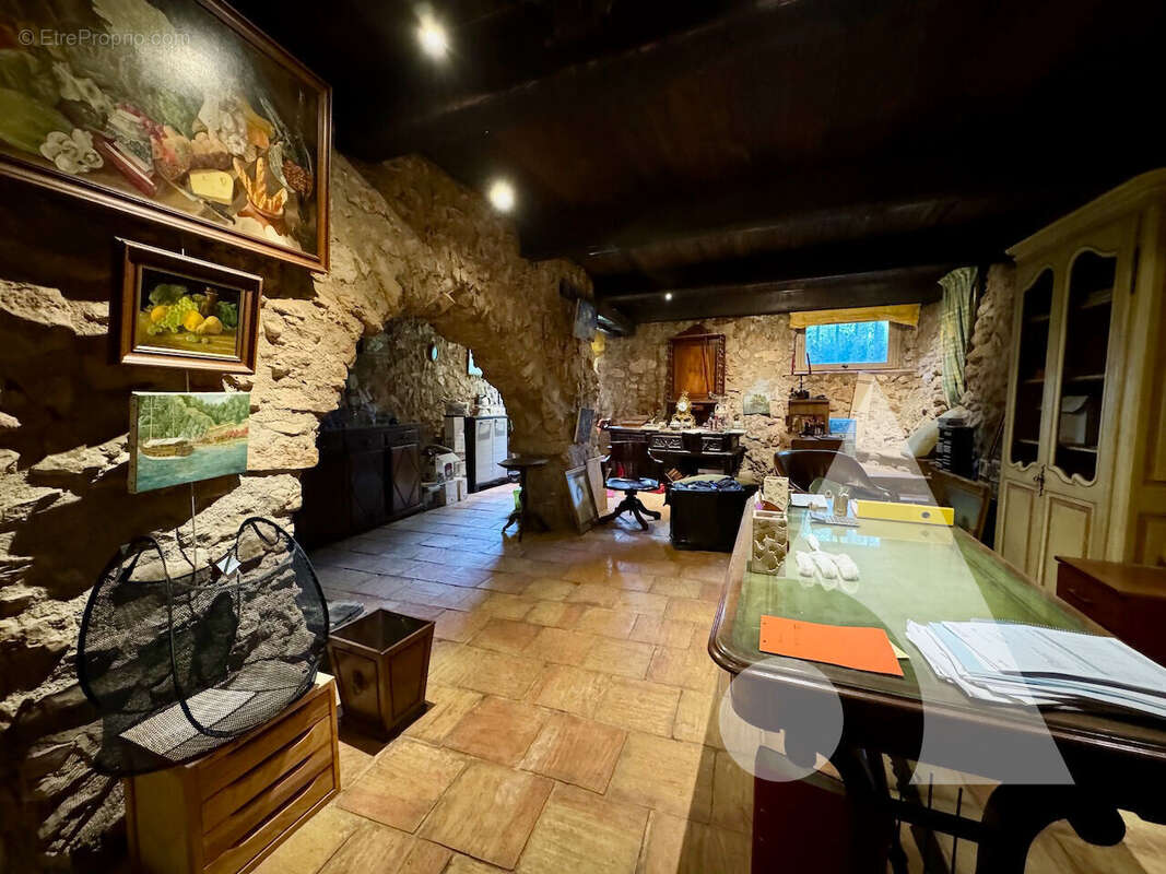 Maison à MOISSAC-BELLEVUE