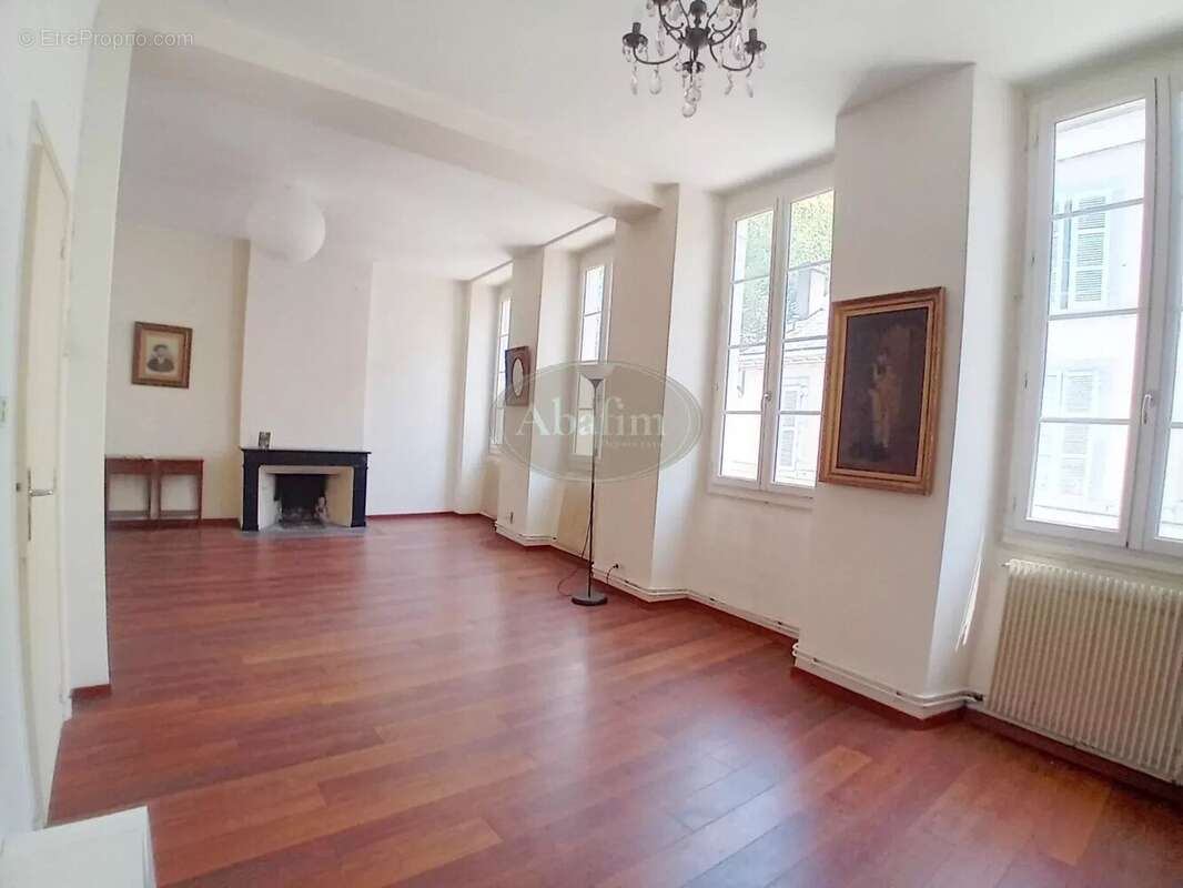 Maison à OLORON-SAINTE-MARIE