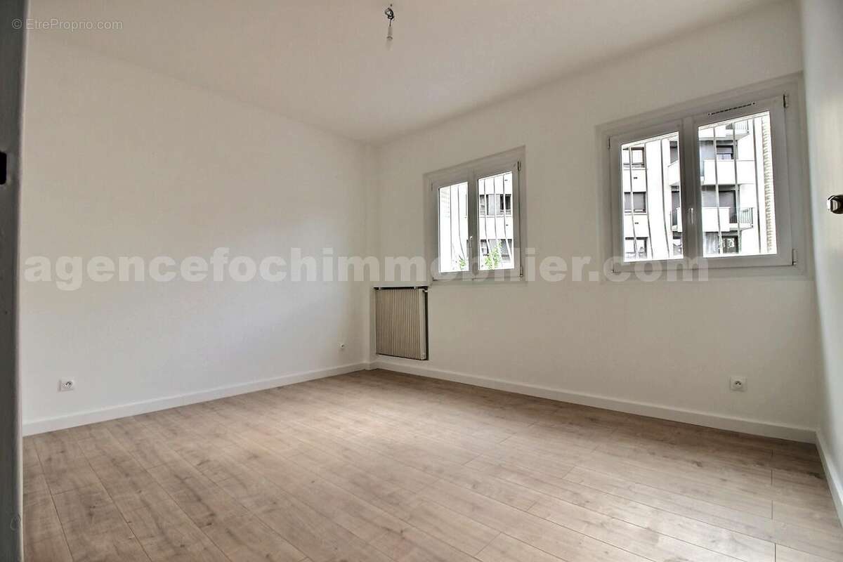 exposio_133692143 - Appartement à SAINT-MAUR-DES-FOSSES