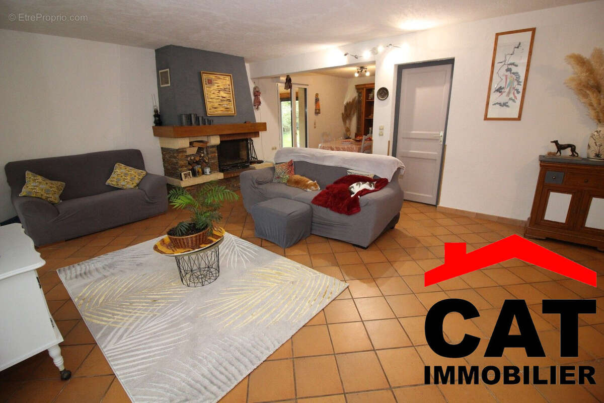 Maison à VERNOU-LA-CELLE-SUR-SEINE