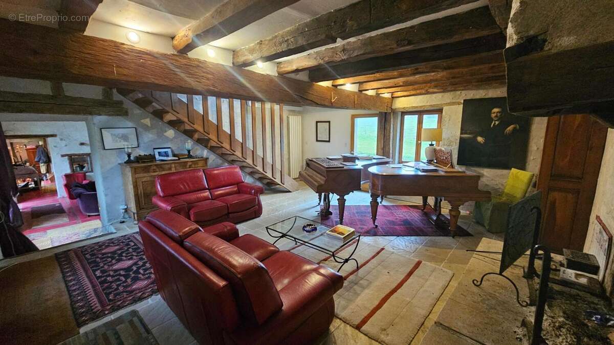 Photo 2 - Maison à BEAUMONT-SARDOLLES