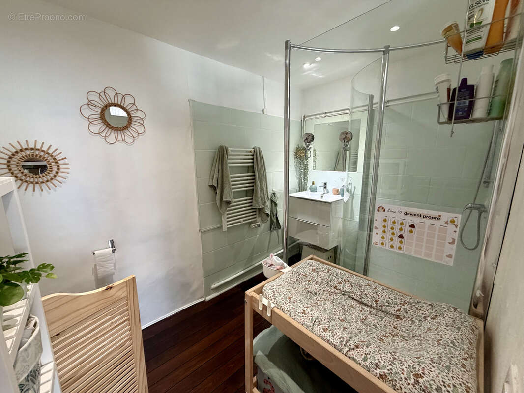 Appartement à MEYRARGUES