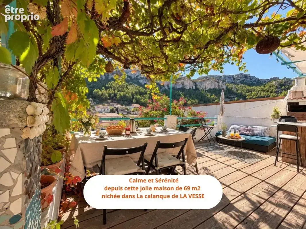 LA VESSE  Maison 63,20 m² – Terrain 431 m²  Véritable refuge méditerranéen.  509 400 euro - photo 2