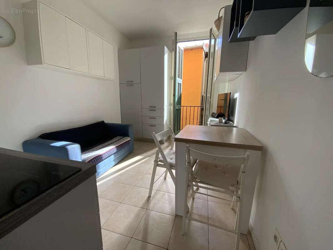 Appartement à ROQUEBRUNE-CAP-MARTIN