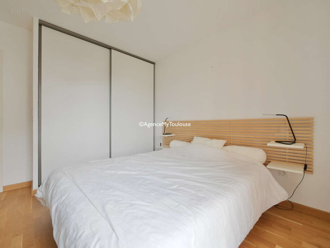 Saint-Cyprien/Cours Dillon, Appartement T2 avec terrasse et parking - photo 10