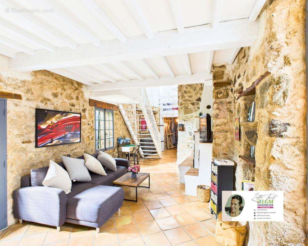 Maison à PLAN-DE-LA-TOUR