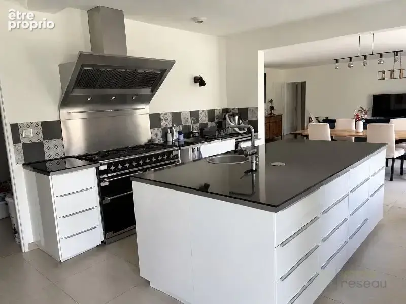 Maison 5 pièces 159 m² à vendre à La Queue-Les-Yvelines (78940) - photo 7