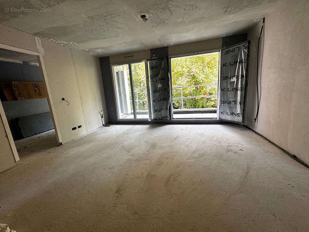 Appartement à PARIS-20E