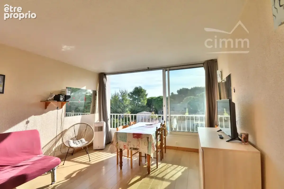 Vente - saint cyprien plage - beau studio avec cabine - 3eme et dernier etage - parking securise privatif - 66750 - region occit - photo 2