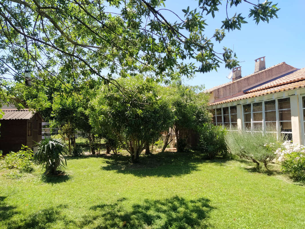 Maison à SAINT-MARTIN-DE-CRAU