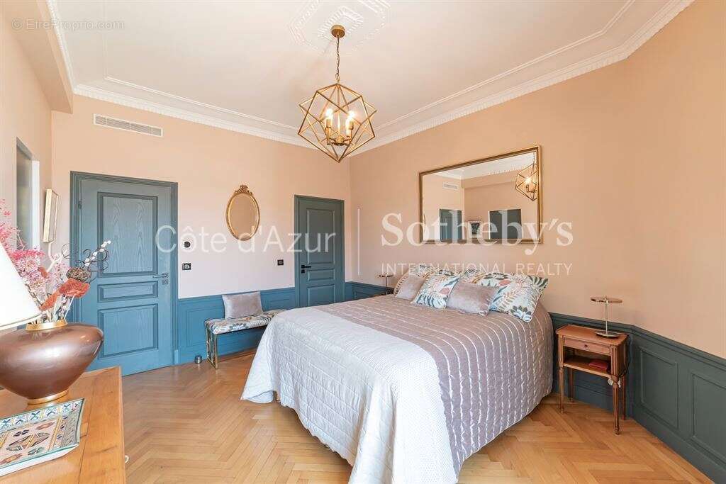 Nice Carré d'Or, appartement Belle Époque de 146 m² avec 4 chambres sur le boulevard Victor Hugo - photo 15