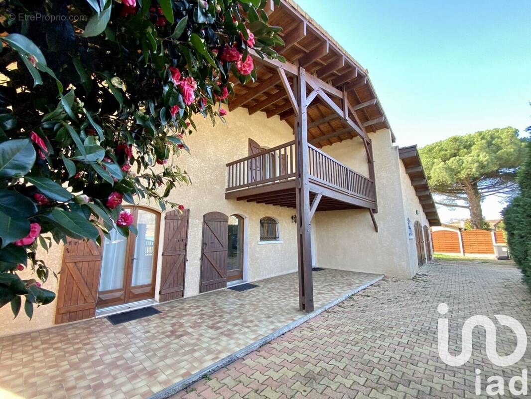 Photo 1 - Maison à ARES