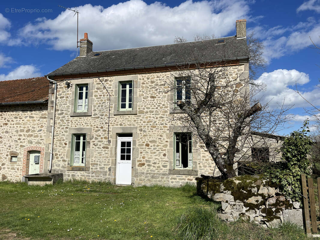 Maison à MARCILLAT-EN-COMBRAILLE