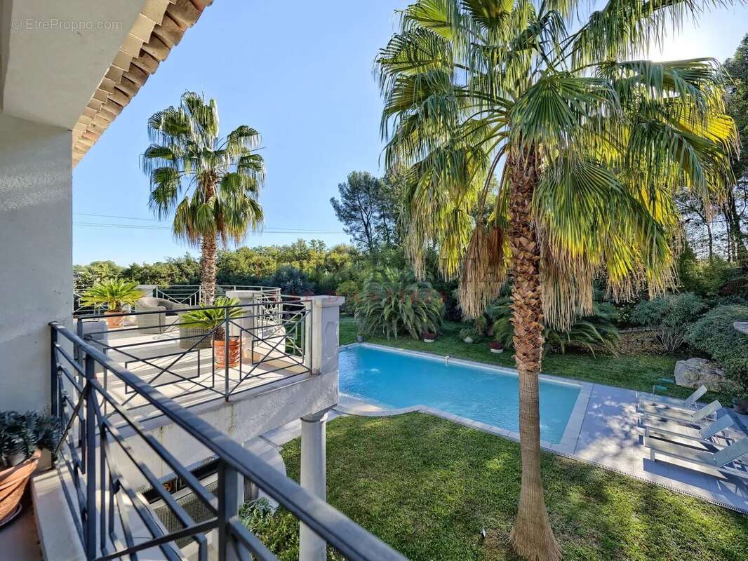 Maison à MOUGINS