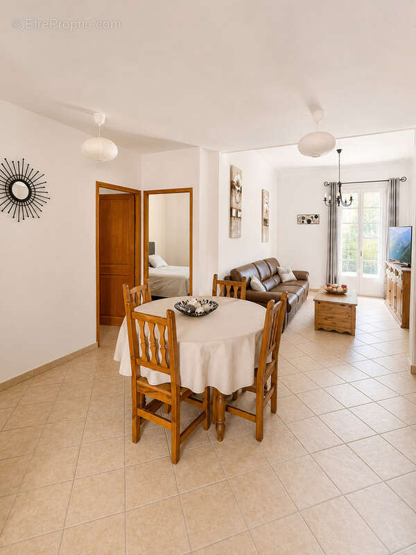 Appartement 4 pièces Bourgeois 82m2 - NICE   Villa Arson - - photo 2