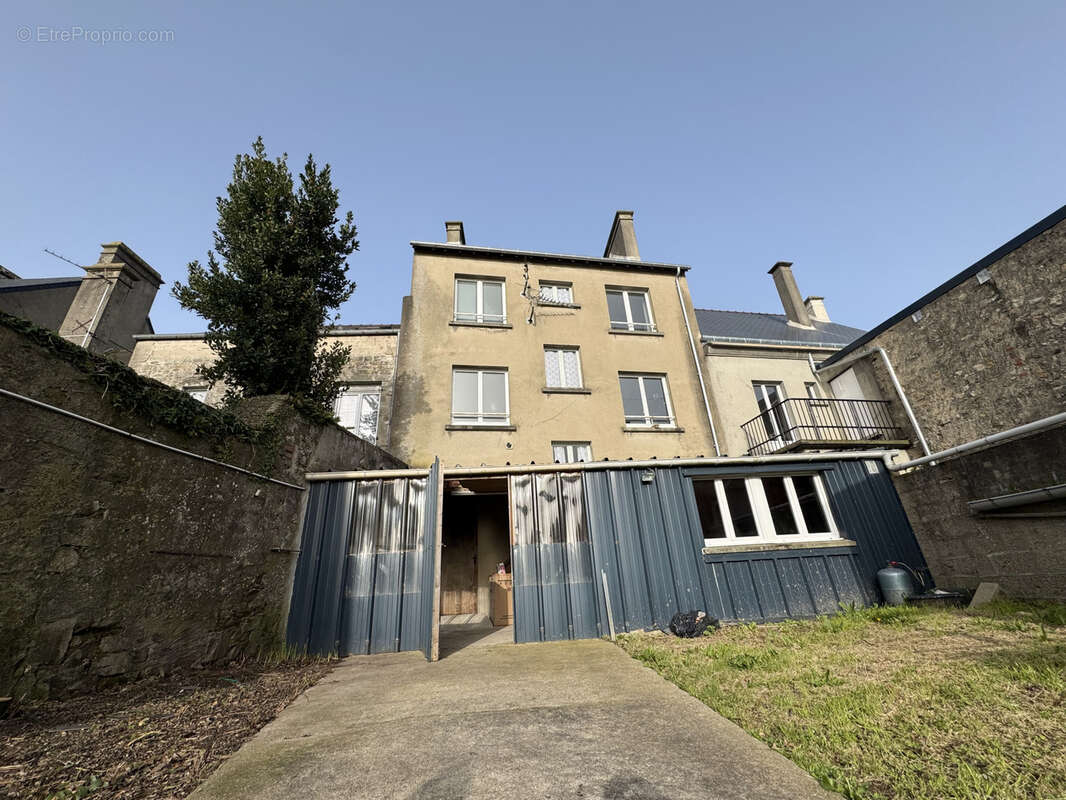 Appartement à MONTEBOURG