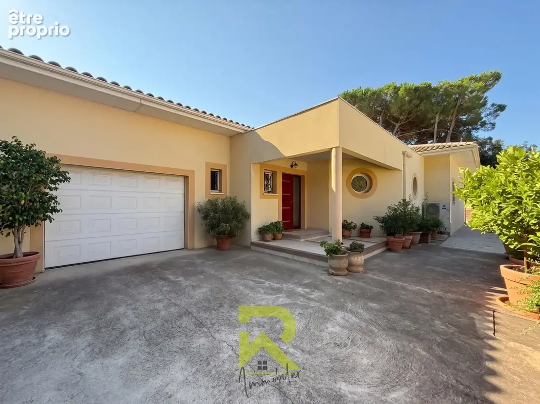 Grau d'agde superbe villa plain pied t4 au calme - photo 9