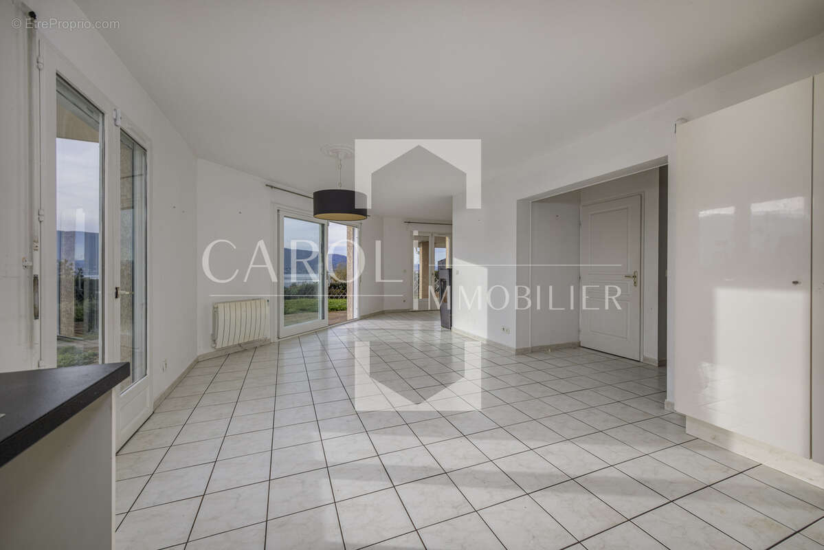 Maison à VEYRIER-DU-LAC