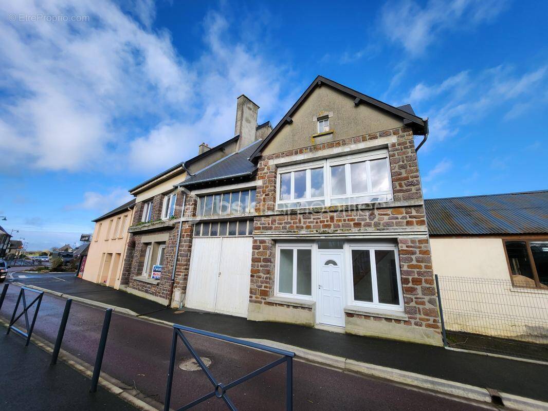 Maison à SAINT-JEAN-DES-BAISANTS