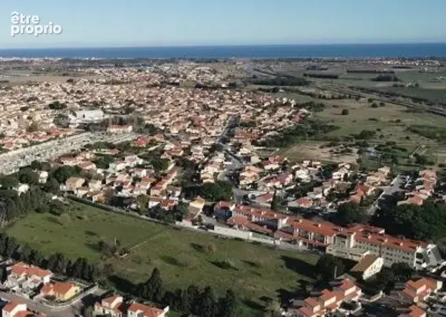 Terrain à SAINT-LAURENT-DE-LA-SALANQUE
