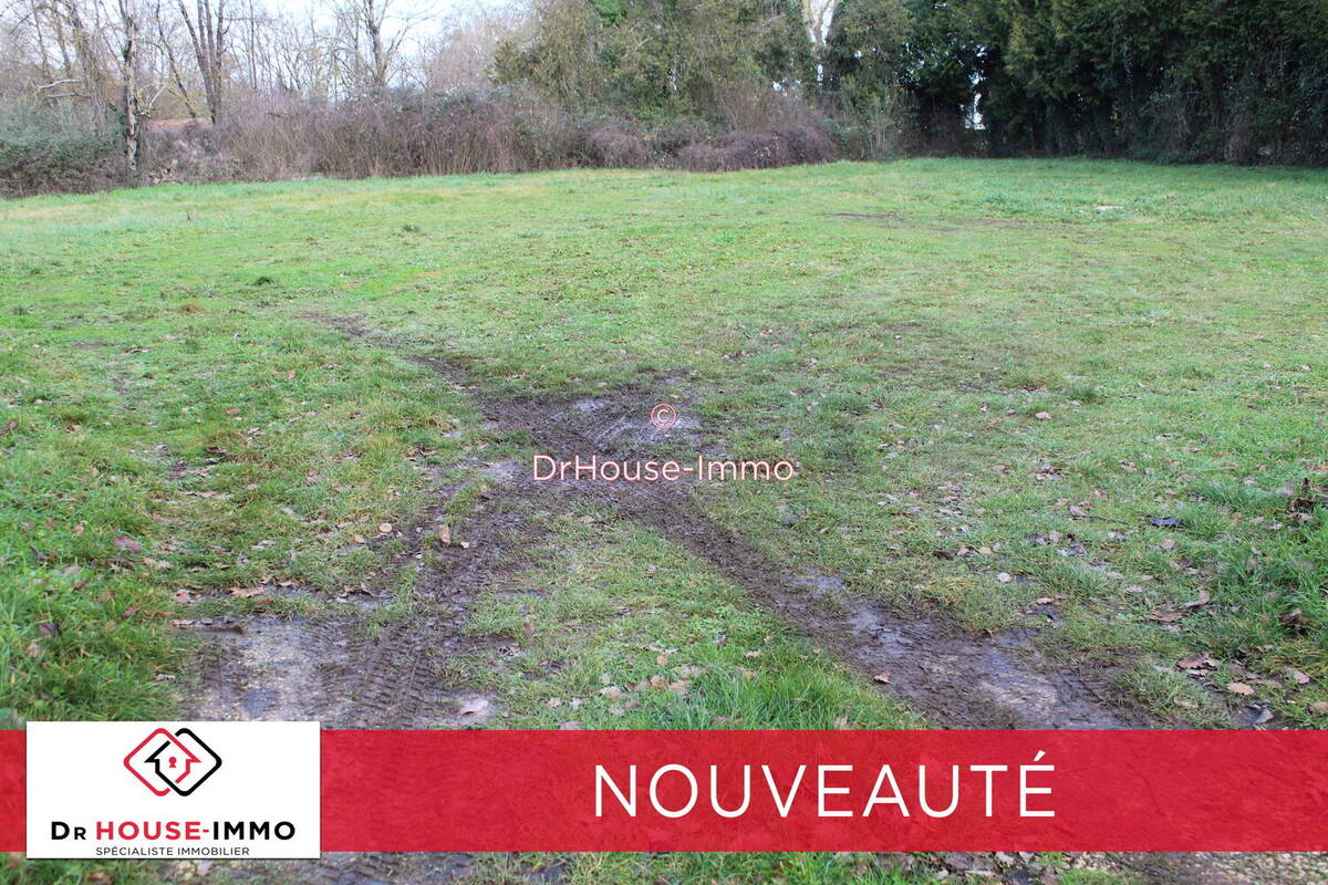 Terrain à LA COURONNE