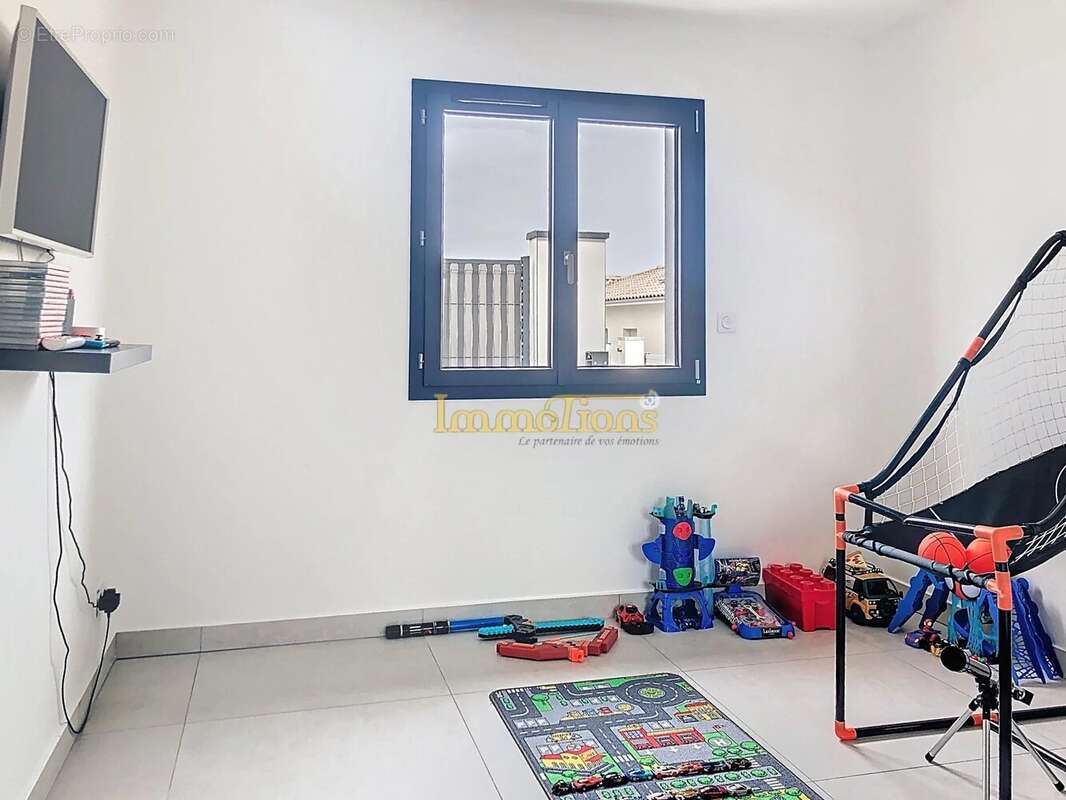 Maison à SAINT-LATTIER