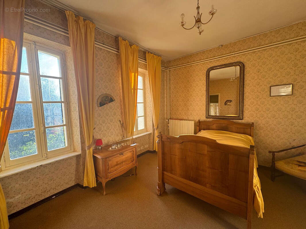 Maison à SAINT-MARTIN-LE-VIEIL