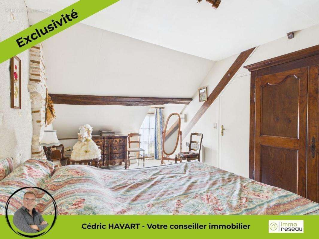 Maison 111 m² à Saint-Gaultier  - photo 18