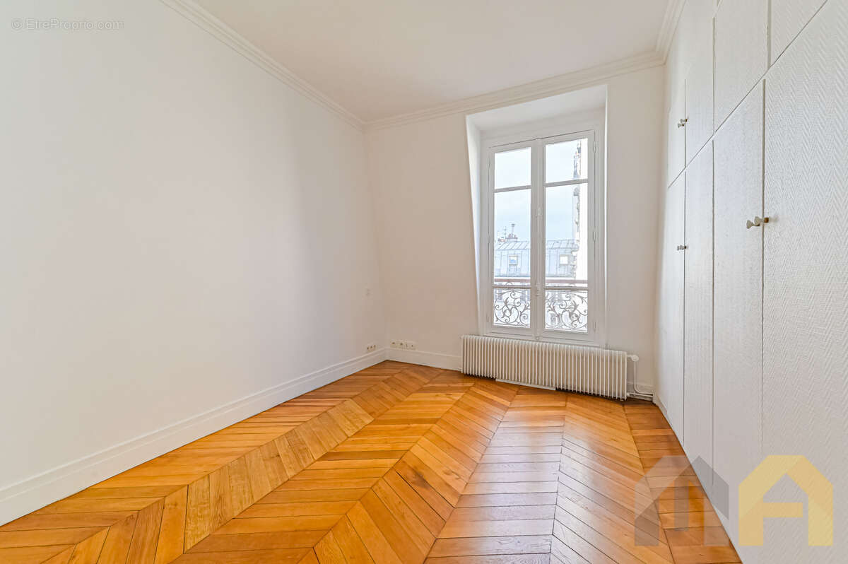 Bourdonnais - champs de mars - photo 4