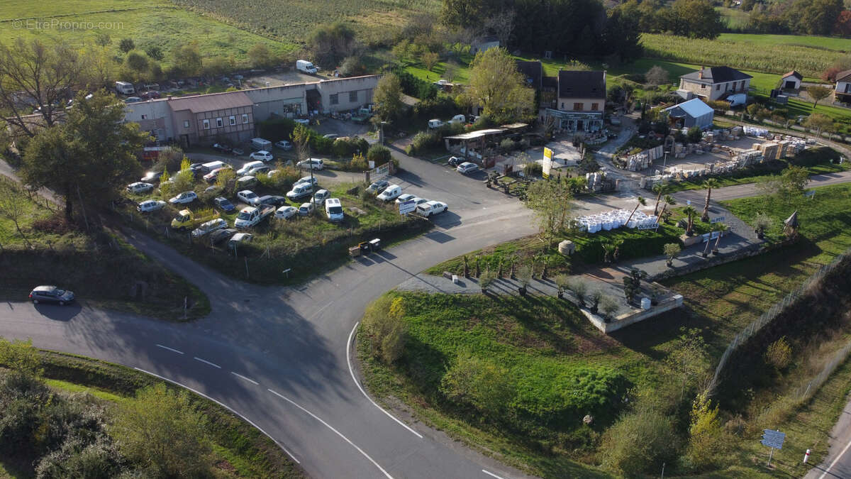 Appartement à AUZITS