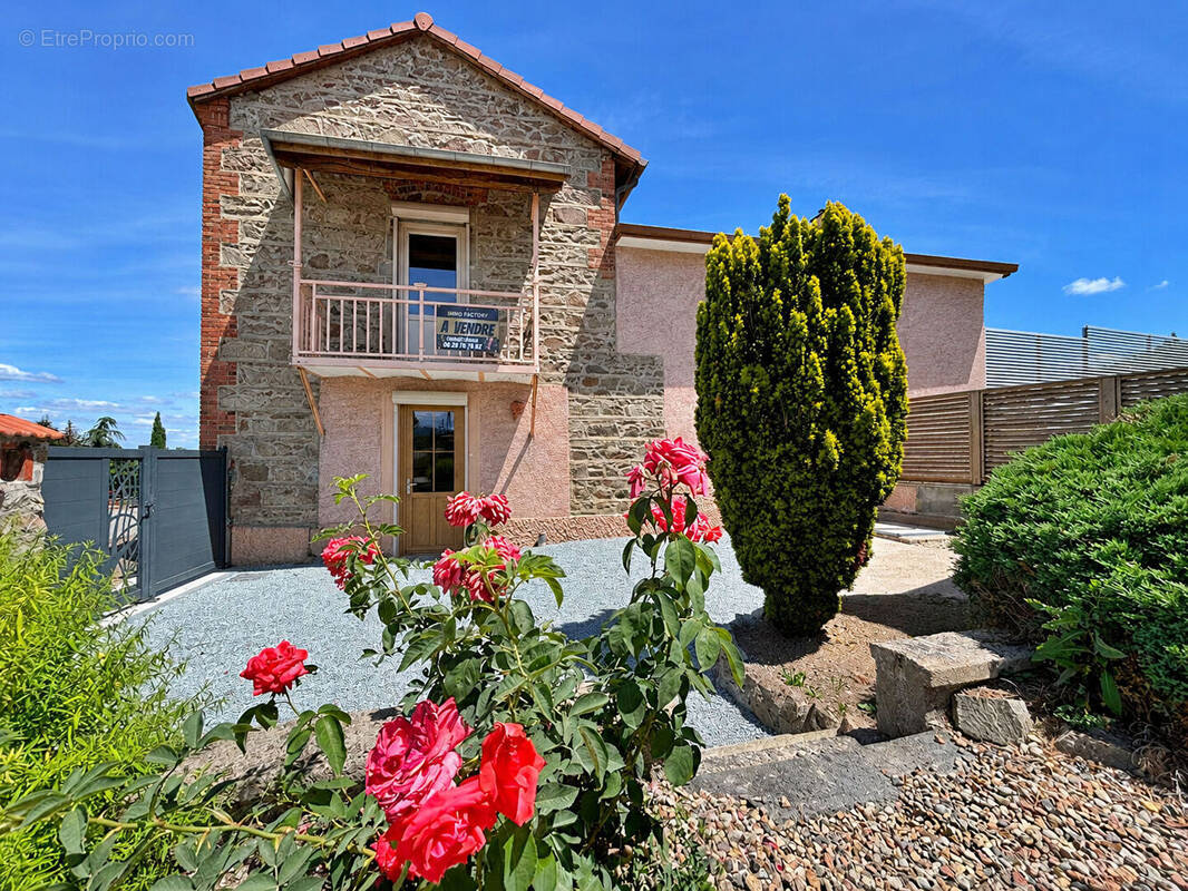 Maison à OUCHES