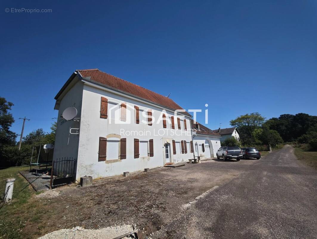 Photo 1 - Maison à FAVERNEY