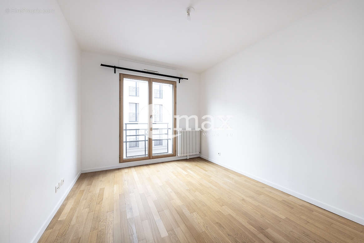 Appartement à LEVALLOIS-PERRET