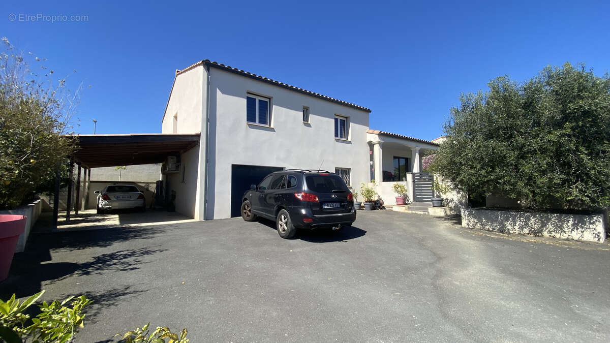 A vendre villa T5 de 158 m2 avec garage et piscine sur une parcelle de 1060 m2 à Narbonne - photo 19