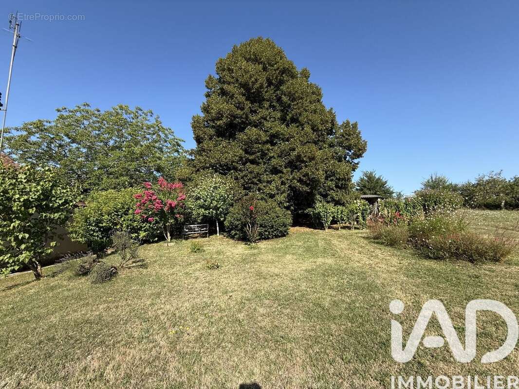 Maison 150 m² à Queyssac  - photo 4
