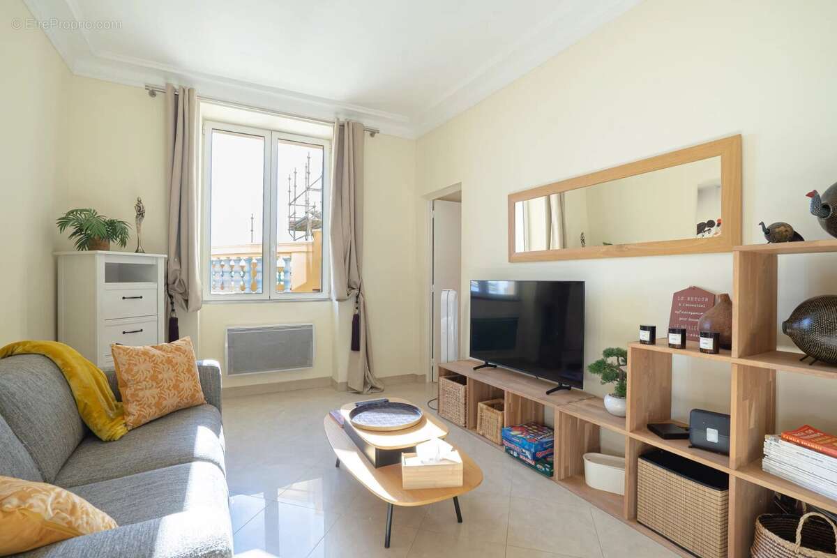 Appartement à BEAUSOLEIL