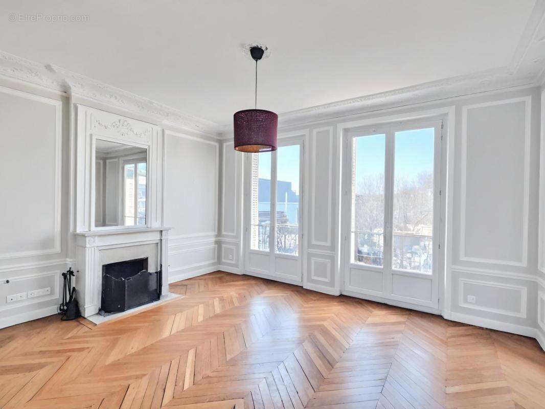 Appartement à SAINT-CLOUD