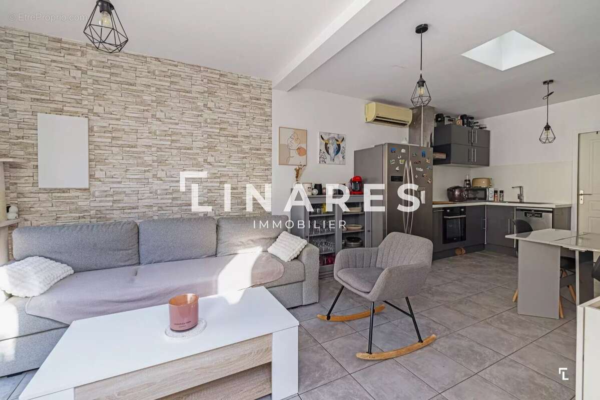Appartement à MARSEILLE-11E