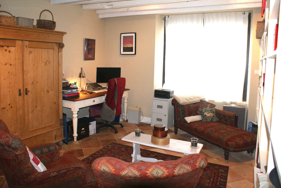 Maison à MONTLIEU-LA-GARDE