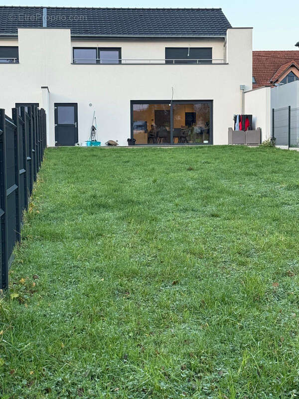 Maison à WOUSTVILLER