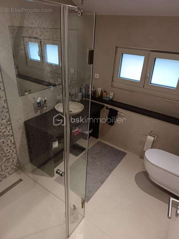 Maison à BONNEVILLE