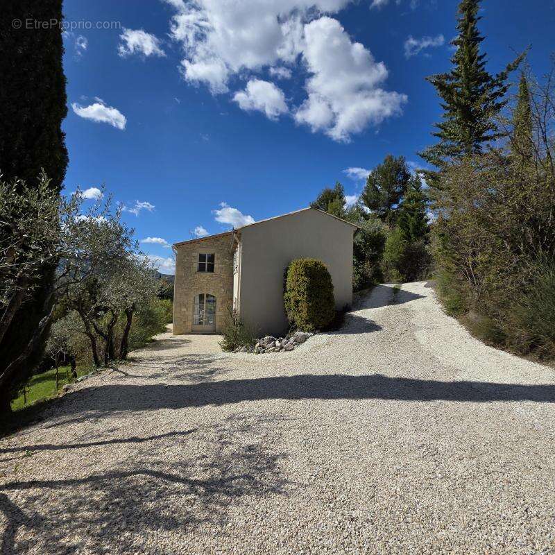 Maison à BUIS-LES-BARONNIES